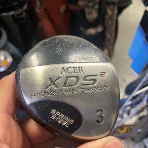 Womans Acer  Club In Right Handed wood n3